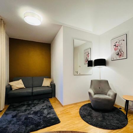 Stylish Apartment Naehe Hbf-Tiefgarage-Lift هانوفر المظهر الخارجي الصورة