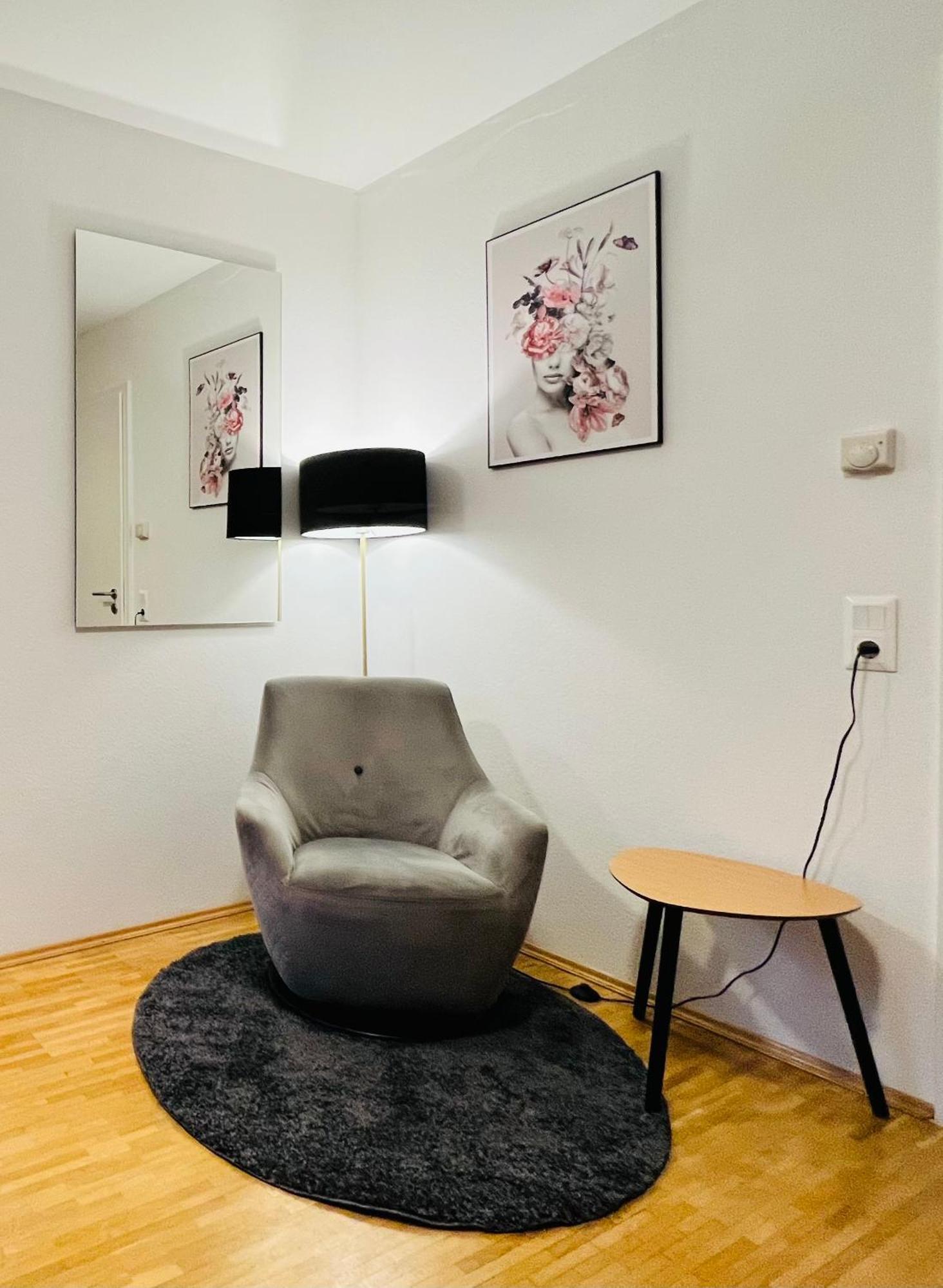 Stylish Apartment Naehe Hbf-Tiefgarage-Lift هانوفر المظهر الخارجي الصورة
