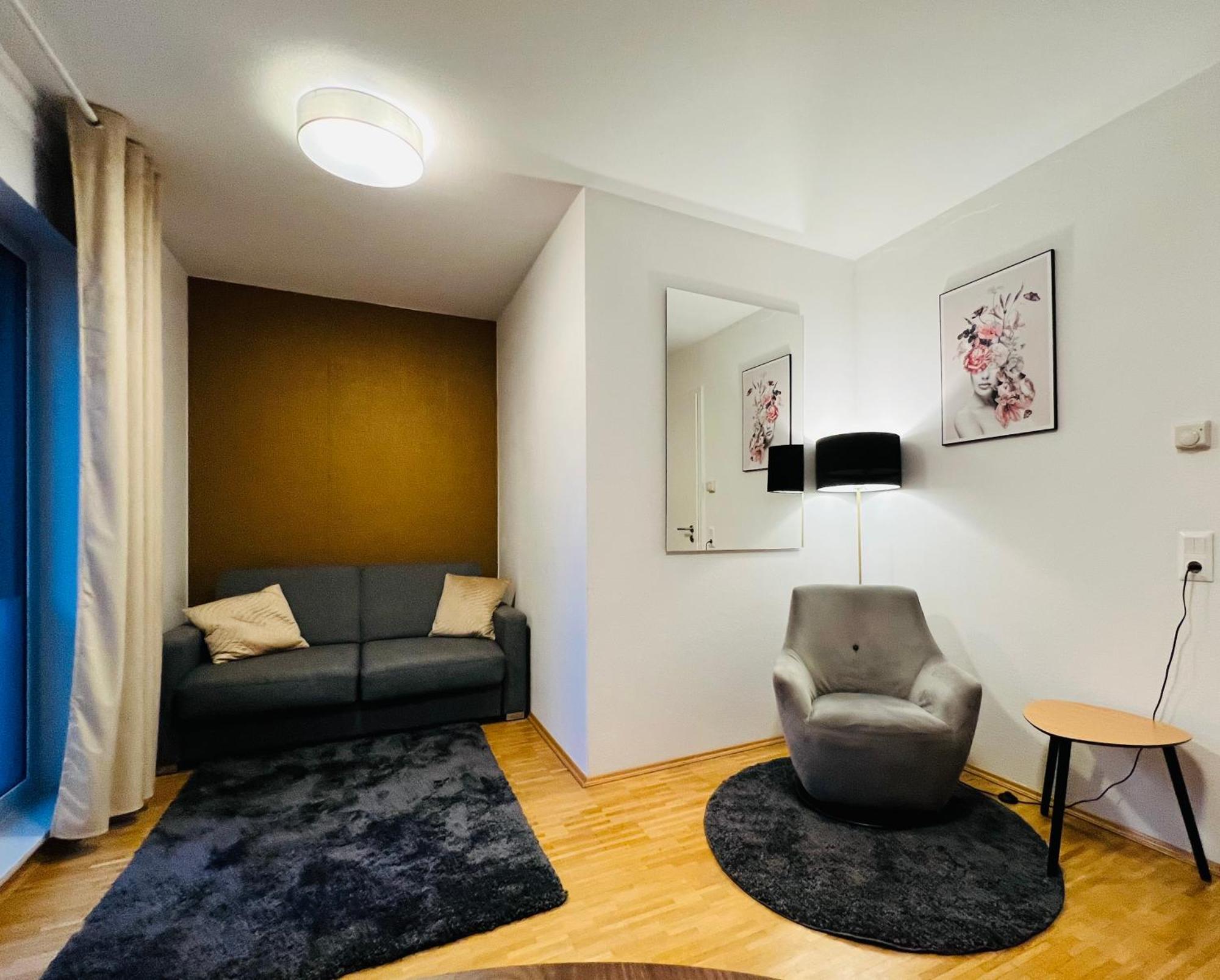 Stylish Apartment Naehe Hbf-Tiefgarage-Lift هانوفر المظهر الخارجي الصورة